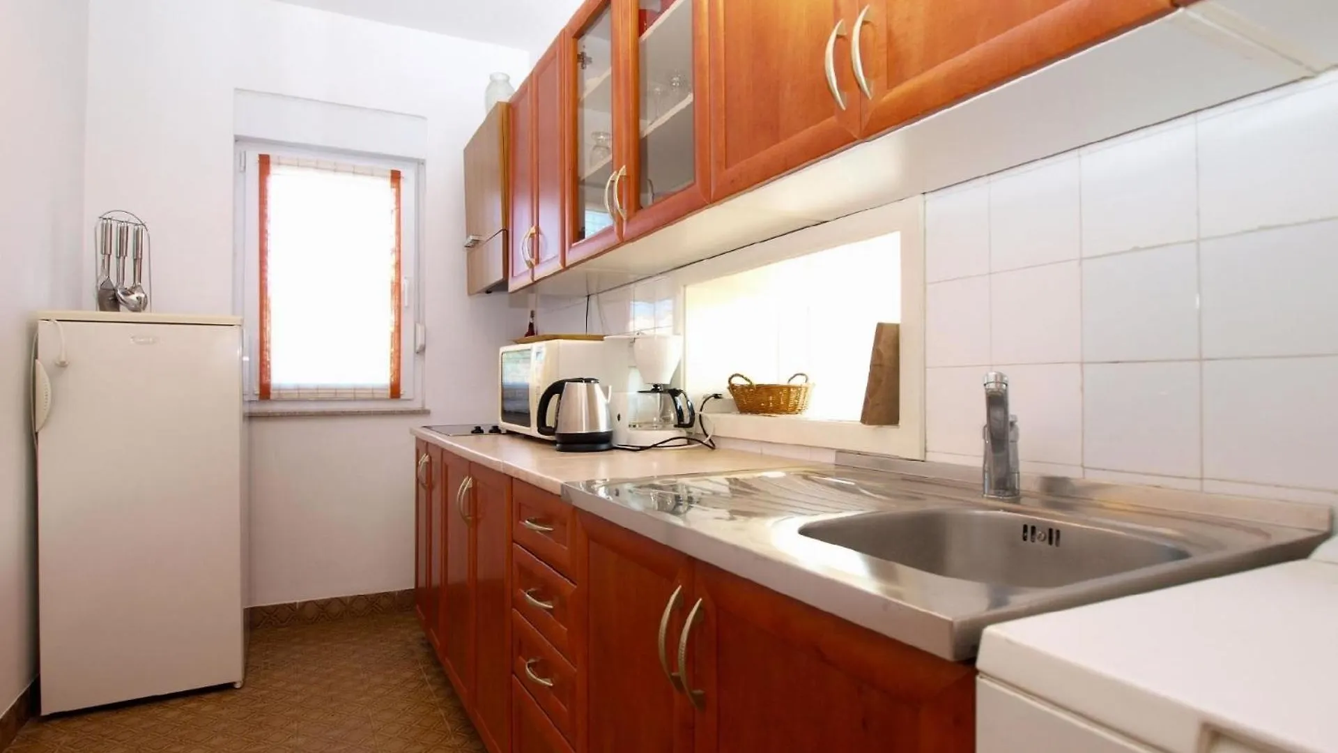 Ferienhaus Mit Privatpool Fuer 3 Personen Ca 60 Qm In Banjole, Istrien Istrische Riviera 0*, Banjole