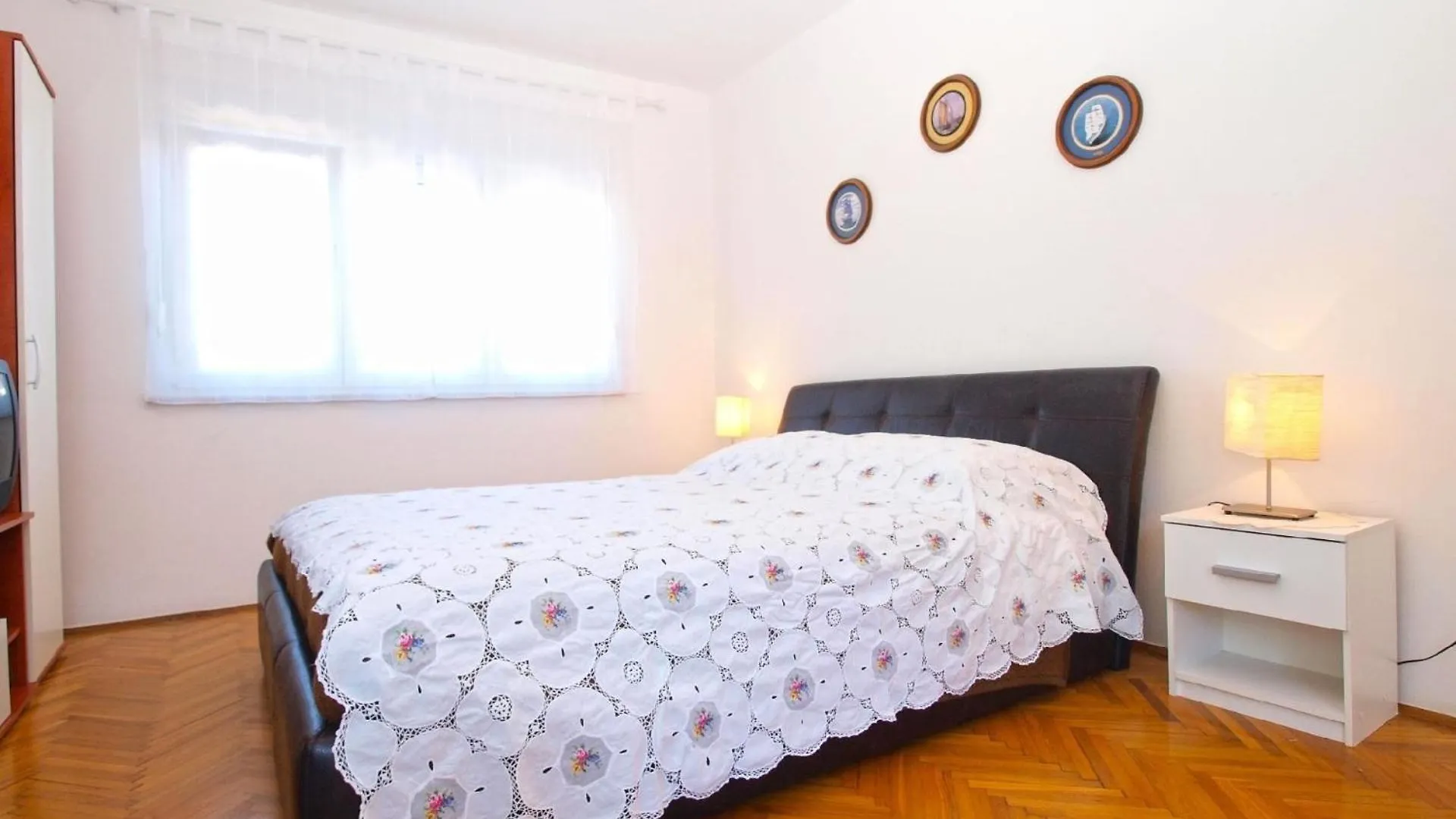 Ferienhaus Mit Privatpool Fuer 3 Personen Ca 60 Qm In Banjole, Istrien Istrische Riviera 0*, Banjole